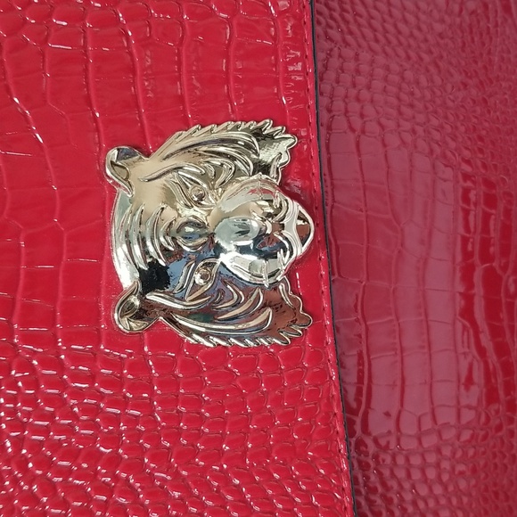 Red Handbag with Straps, Crocodile Pattern, Tiger Head Design Snap Closure NWOT - Picture 5 of 12